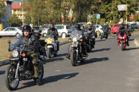Zdjęcie: ZAKOŃCZENIE SEZONU MOTOCYKLOWEGO LESZNO 2015_wjazd na plac czII