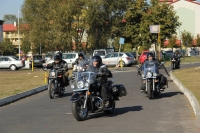 Zdjęcie: ZAKOŃCZENIE SEZONU MOTOCYKLOWEGO LESZNO 2015_wjazd na plac czII