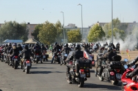 Zdjęcie: ZAKOŃCZENIE SEZONU MOTOCYKLOWEGO LESZNO 2015_wjazd na plac czII