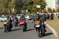 Zdjęcie: ZAKOŃCZENIE SEZONU MOTOCYKLOWEGO LESZNO 2015_wjazd na plac czII