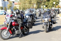 Zdjęcie: ZAKOŃCZENIE SEZONU MOTOCYKLOWEGO LESZNO 2015_wjazd na plac czII