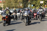 Zdjęcie: ZAKOŃCZENIE SEZONU MOTOCYKLOWEGO LESZNO 2015_wjazd na plac czII