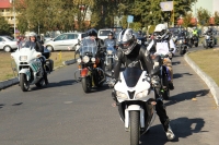 Zdjęcie: ZAKOŃCZENIE SEZONU MOTOCYKLOWEGO LESZNO 2015_wjazd na plac czII