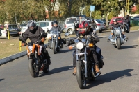 Zdjęcie: ZAKOŃCZENIE SEZONU MOTOCYKLOWEGO LESZNO 2015_wjazd na plac czII