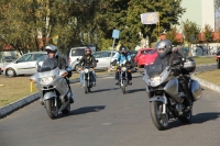Zdjęcie: ZAKOŃCZENIE SEZONU MOTOCYKLOWEGO LESZNO 2015_wjazd na plac czII