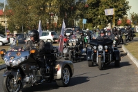 Zdjęcie: ZAKOŃCZENIE SEZONU MOTOCYKLOWEGO LESZNO 2015_wjazd na plac czII