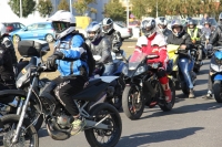 Zdjęcie: ZAKOŃCZENIE SEZONU MOTOCYKLOWEGO LESZNO 2015_wjazd na plac czII